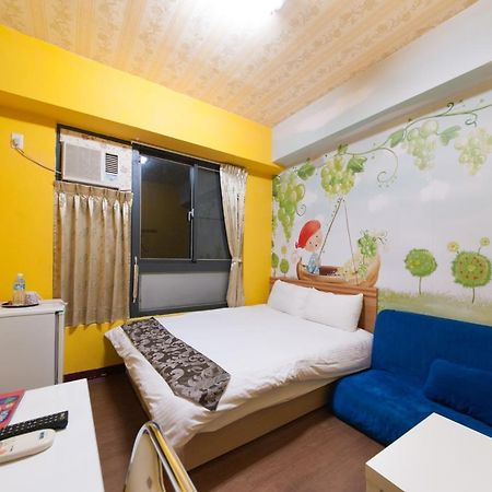Feng Jia Homestay Ταϊχούνγκ Εξωτερικό φωτογραφία