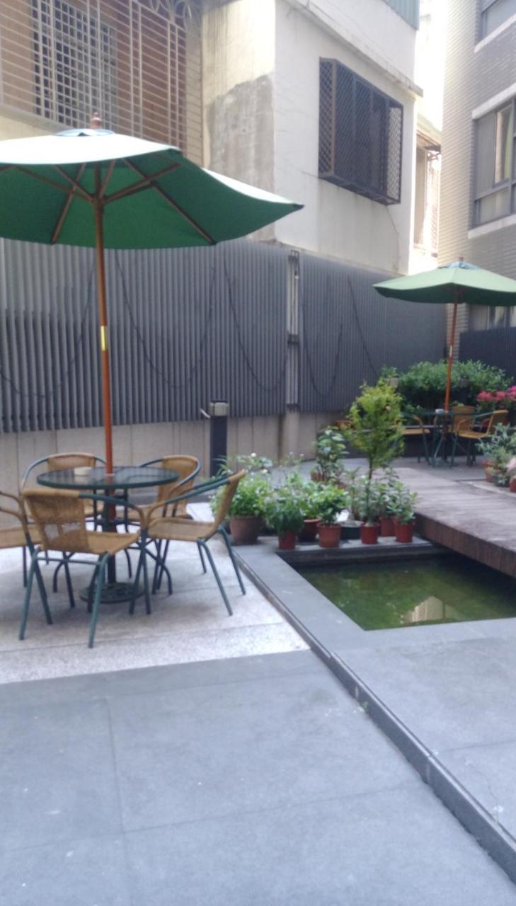 Feng Jia Homestay Ταϊχούνγκ Εξωτερικό φωτογραφία